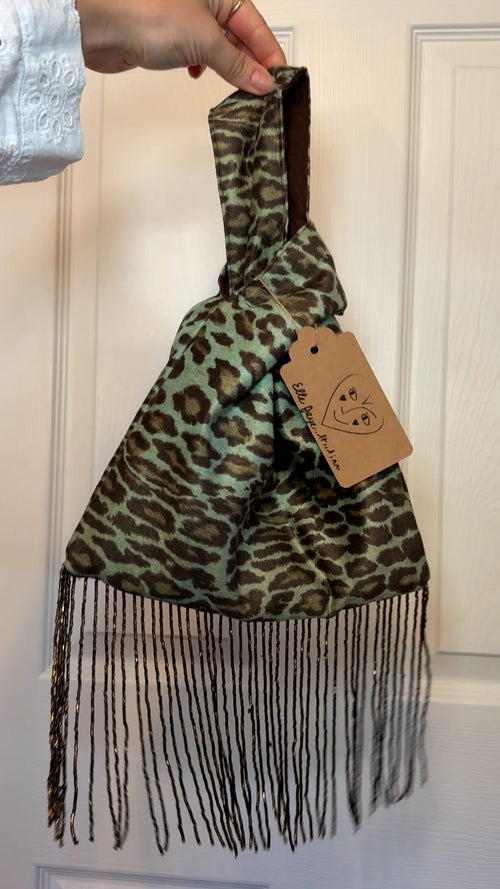 Cheetah Girl 01 | Knot Bag
