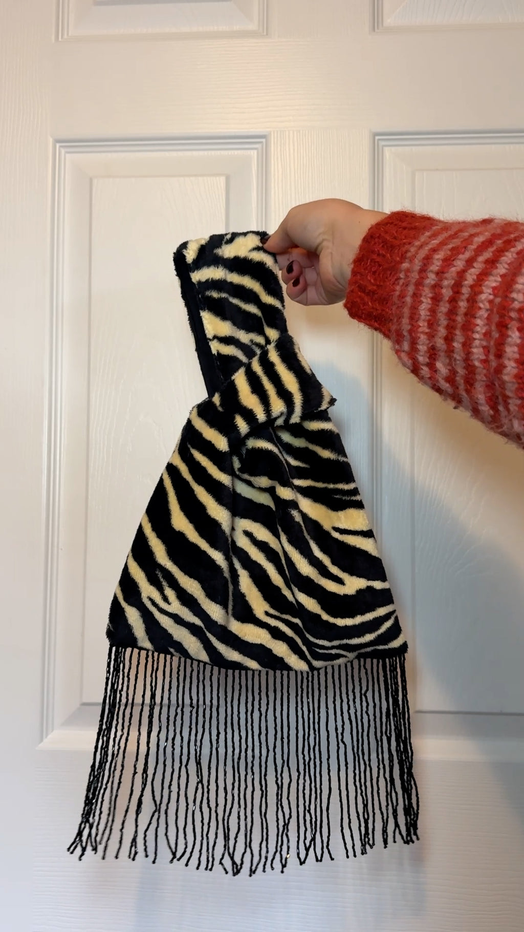 Zebra Girl 01 | Knot Bag