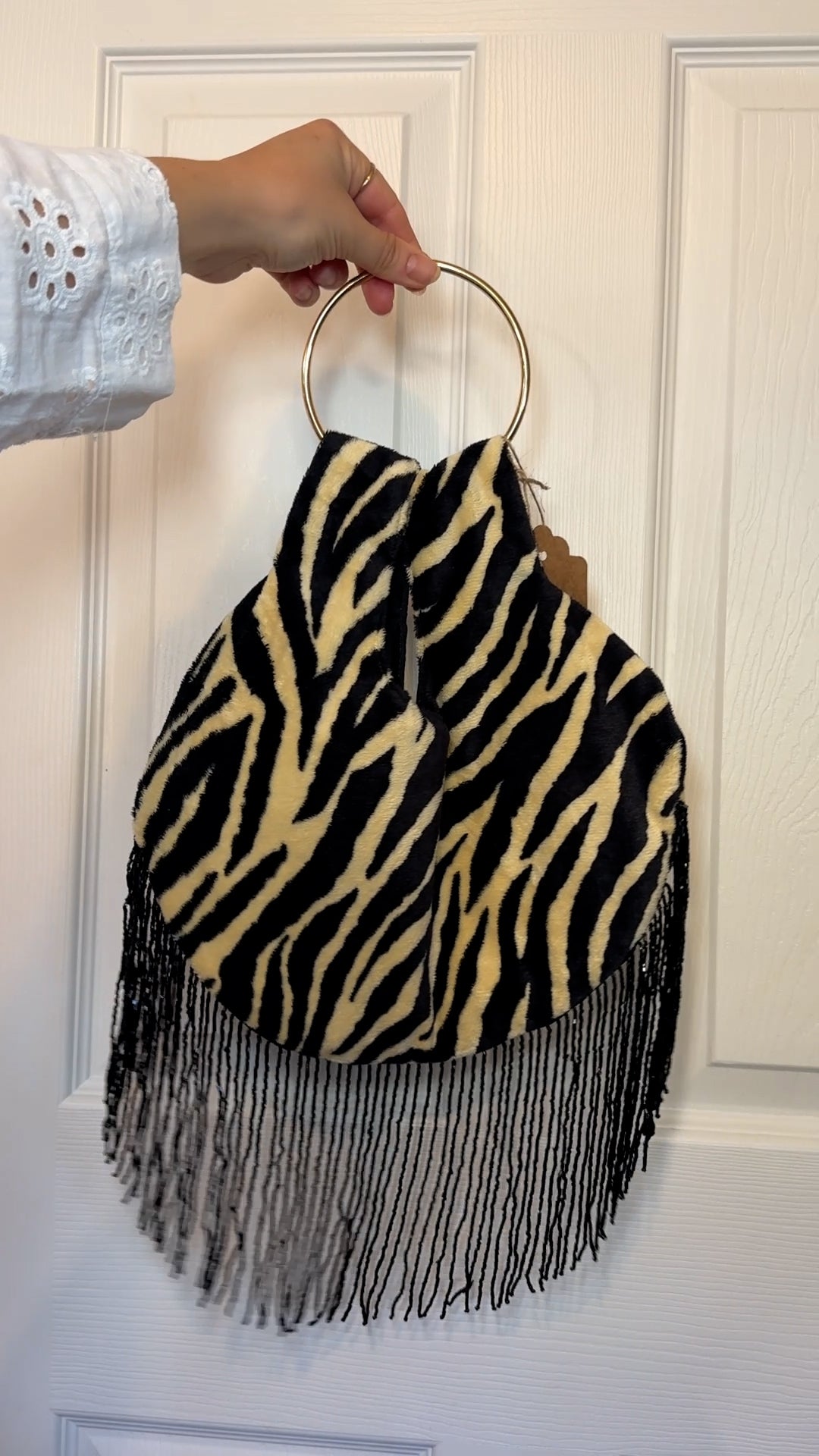 Zebra Girl 02 | Hooped Bag